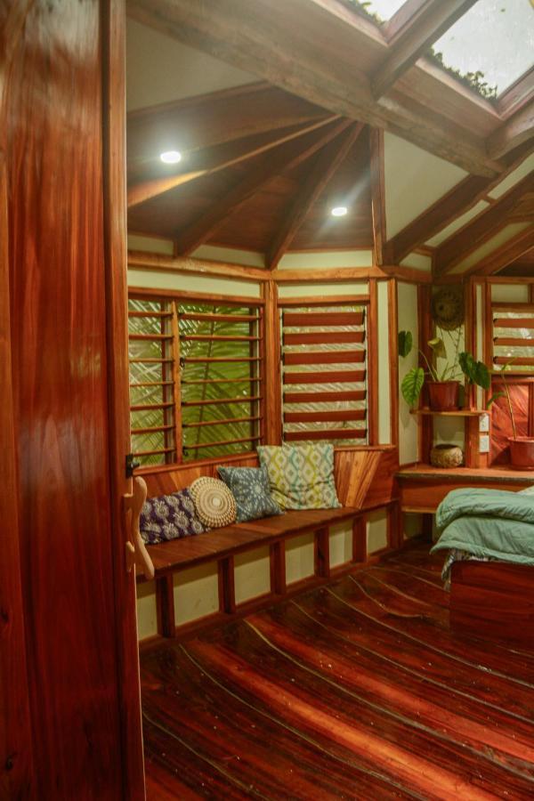 Tukulolo Treehouses Makaunga Экстерьер фото