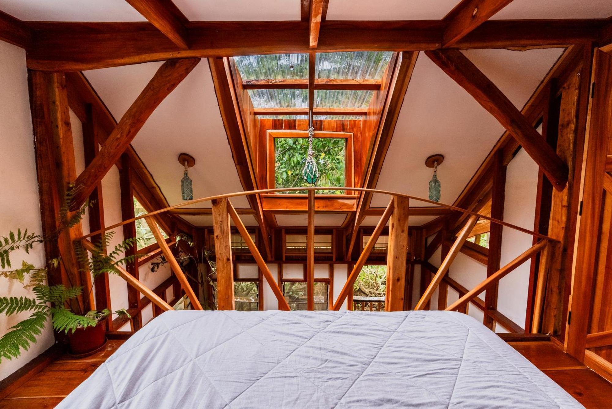 Tukulolo Treehouses Makaunga Экстерьер фото